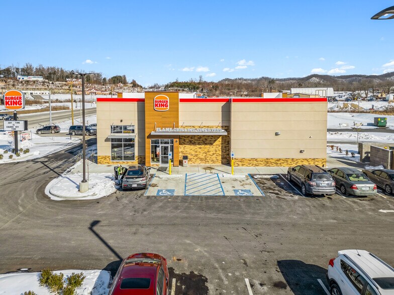 Primary Photo Of 2230 Flemingsburg Rd, Morehead Fast Food For Sale