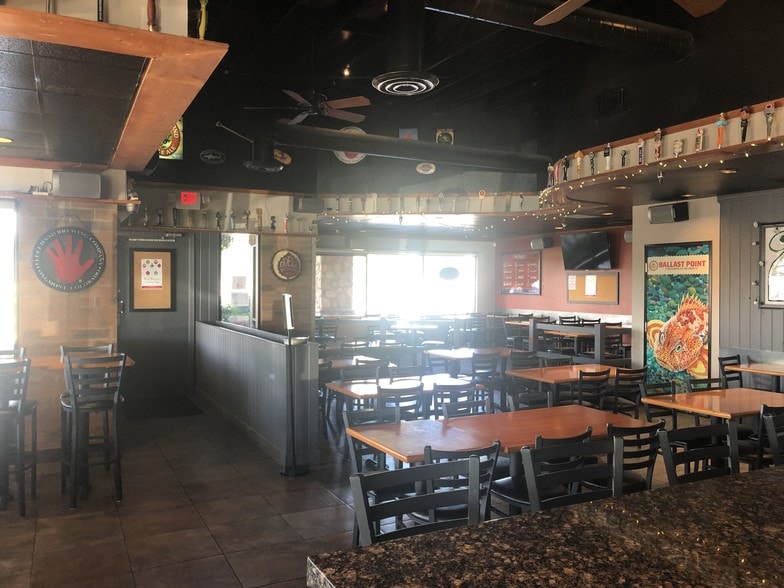 More Photos Of 1805 E Elliot Rd, Tempe Storefront For Lease