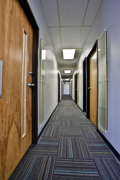 More Photos Of 111 W Anderson Ln, Austin Office For Lease