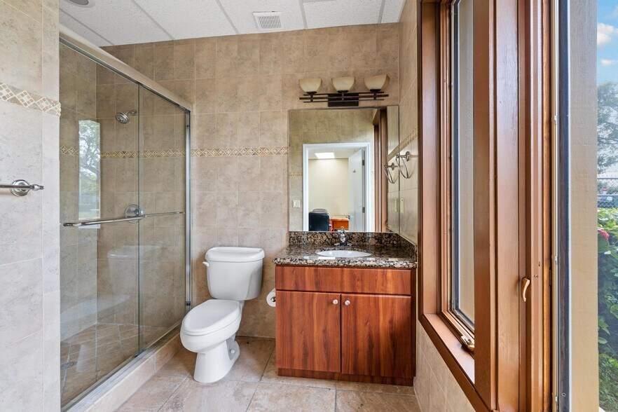 More Photos Of 15055 SW 122nd Ave, Miami Office For Sale