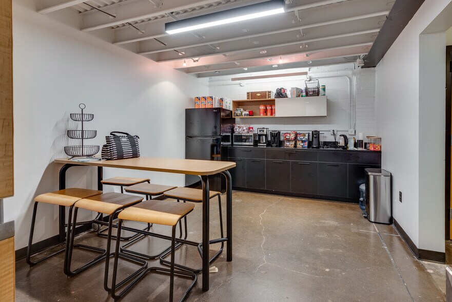 More Photos Of 613 Ewing Ave, Nashville Loft Creative Space For Lease