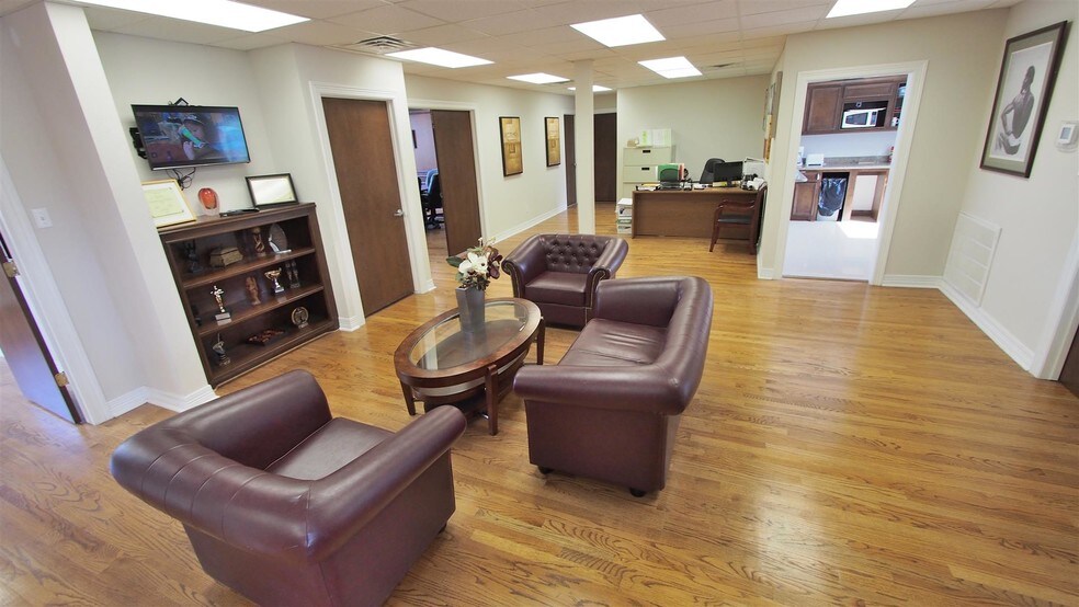 More Photos Of 315 W Alabama St, Houston Loft Creative Space For Lease