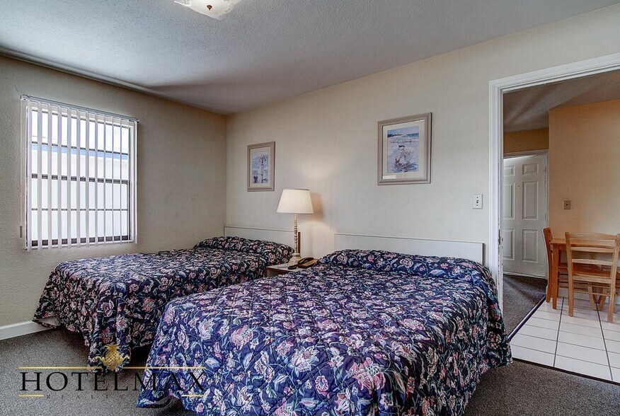 More Photos Of 653 Mandalay Ave, Clearwater Beach Hotel For Sale