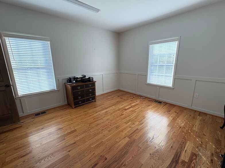 More Photos Of 3570 Abbeville Hwy, Anderson Office For Lease