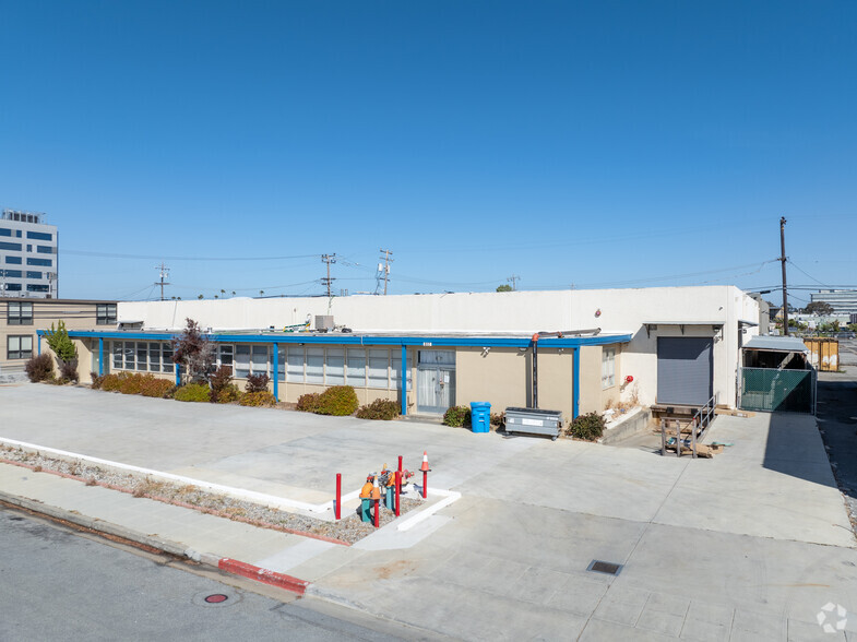 Primary Photo Of 855-857 Malcolm Rd, Burlingame Warehouse For Lease