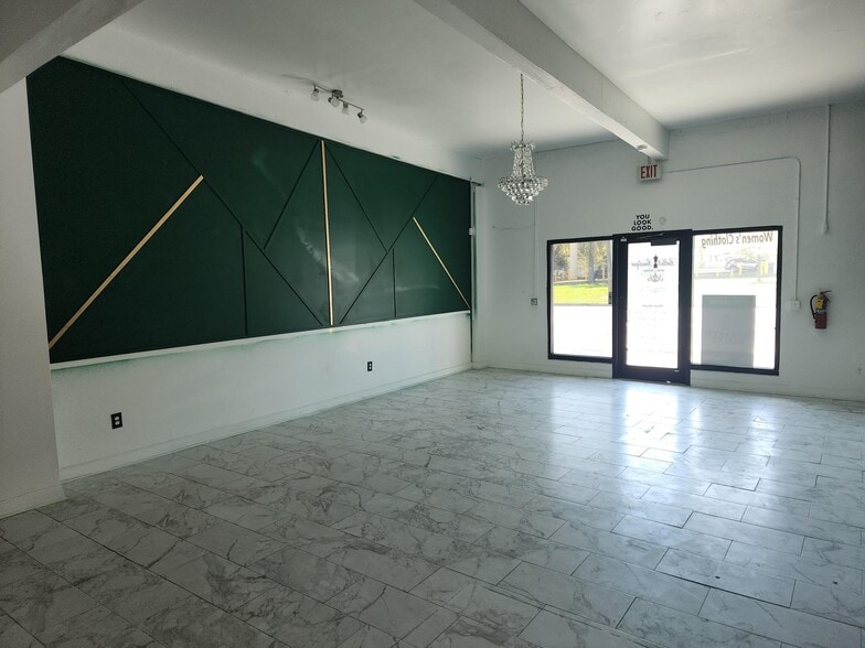 More Photos Of 501 Dr Martin Luther King Jr St N, Saint Petersburg Storefront Retail Office For Lease