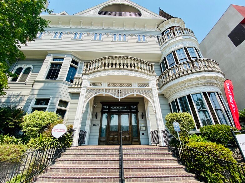 More Photos Of 13323 W Washington Blvd, Culver City Medical For Lease