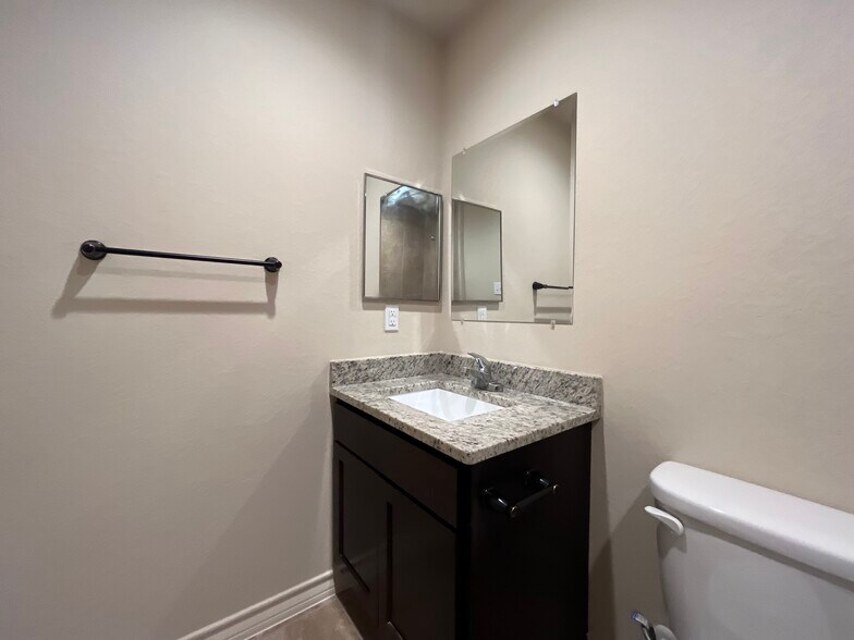 More Photos Of 6407 Luglio Ln, San Antonio Apartments For Sale