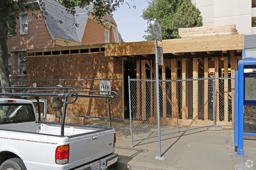 More Photos Of 1304-1306 19th St, Sacramento Office Residential For Sale