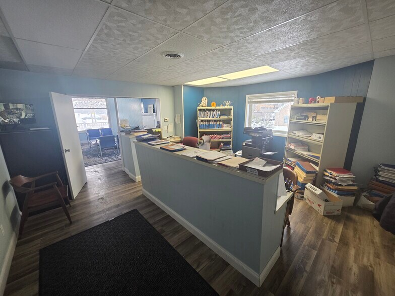 More Photos Of 1451 E Market St, Warren Medical For Sale