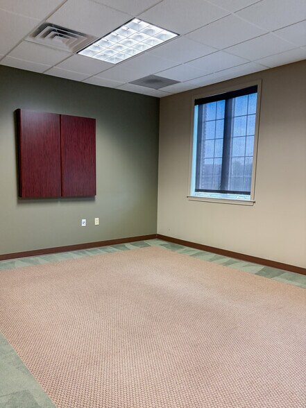 More Photos Of 5925 Stevenson Ave, Harrisburg Office For Sale