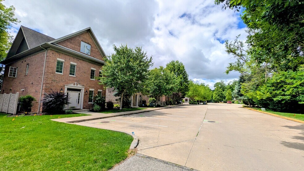 More Photos Of 18088-18140 Legacy Village Ct, South Bend Apartments For Sale