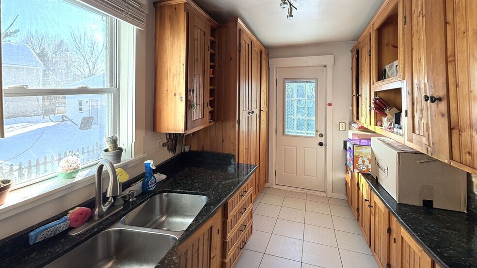 More Photos Of 14 High St, Pembroke Multifamily For Sale