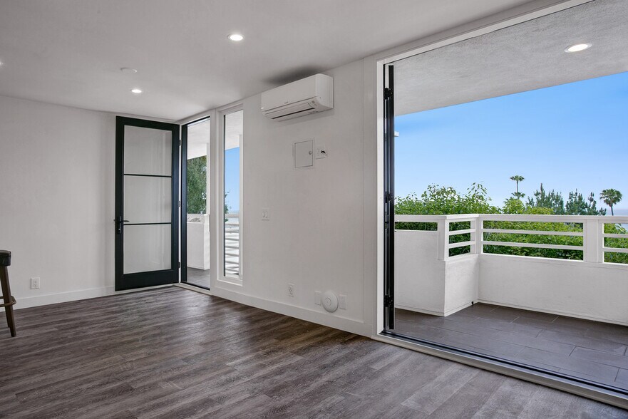 More Photos Of 621 Ramona Ave, Laguna Beach Apartments For Sale