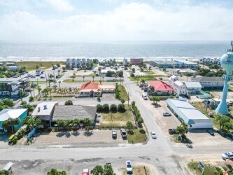 More Photos Of 36 W Pine Ave, Eastpoint Restaurant For Sale