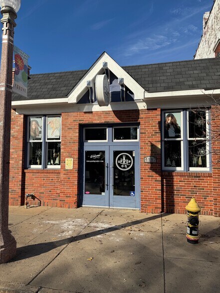 Primary Photo Of 4187 Manchester Ave, Saint Louis Storefront For Lease
