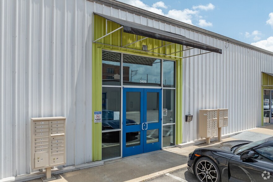 More Photos Of 3420 Rusk St, Houston Loft Creative Space For Sale
