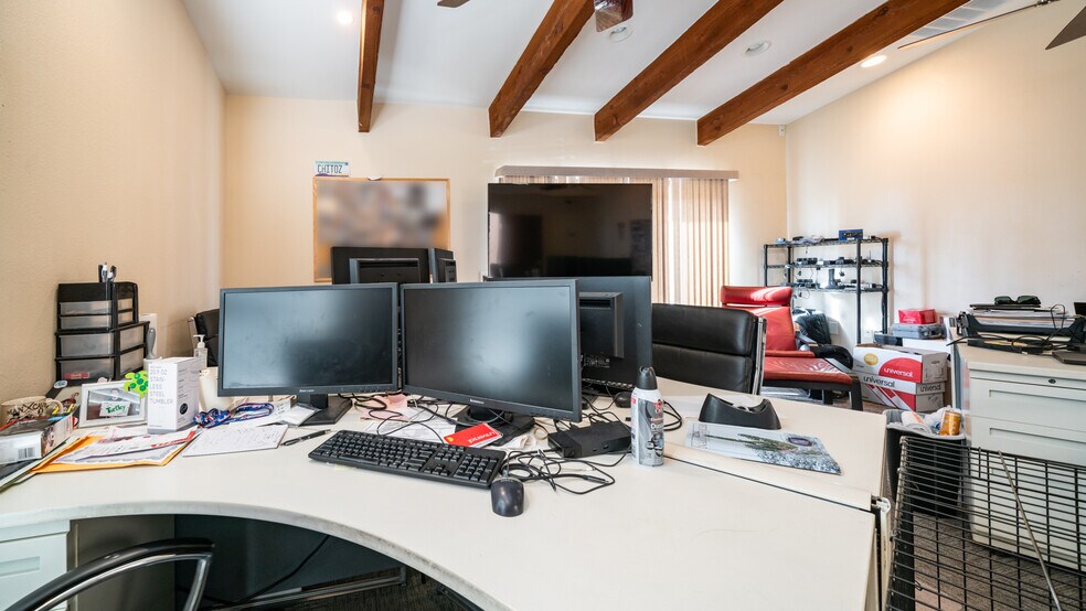 More Photos Of 2530 S Rural Rd, Tempe Office Residential For Lease