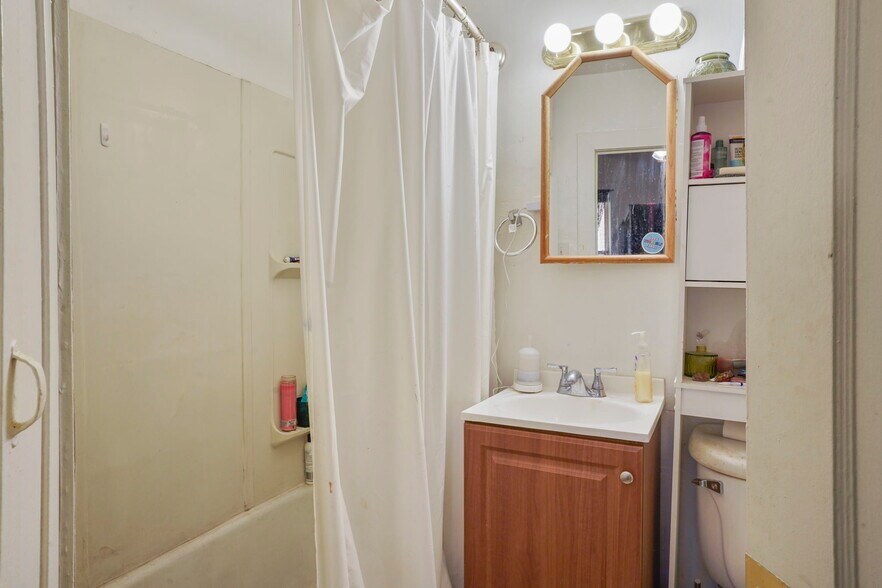 More Photos Of 2105 E 16th Ave, Denver Apartments For Sale