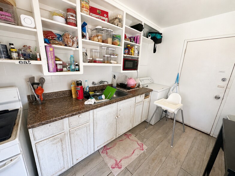 More Photos Of 4630 13th Ave, Sacramento Apartments For Sale