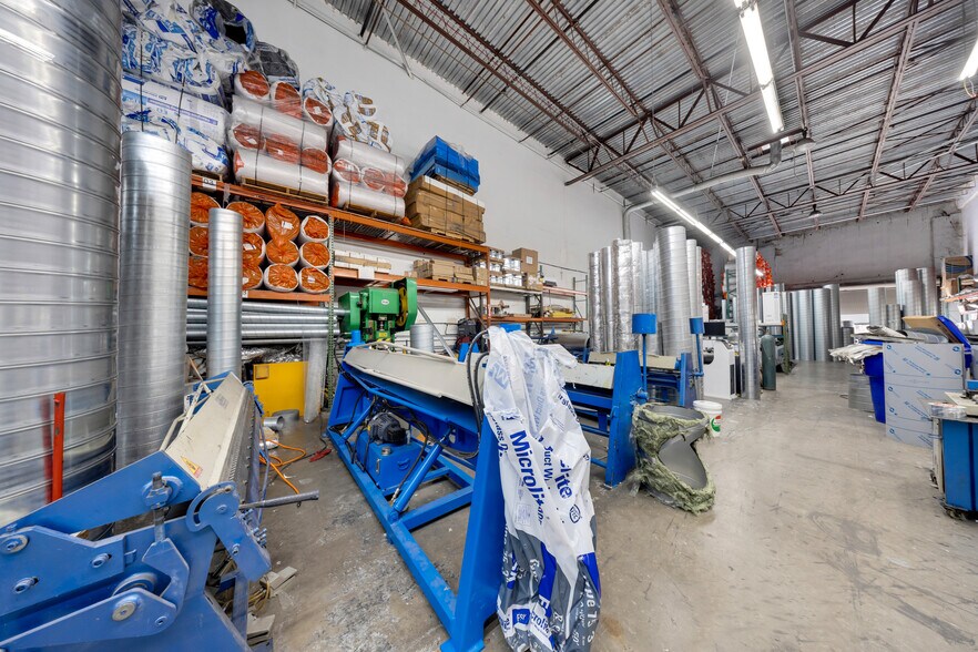 More Photos Of 7620 NW 25th St, Miami Distribution For Sale