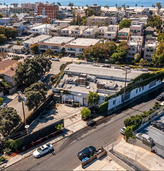 More Photos Of 200 Mildred Ave, Venice Loft Creative Space For Sale