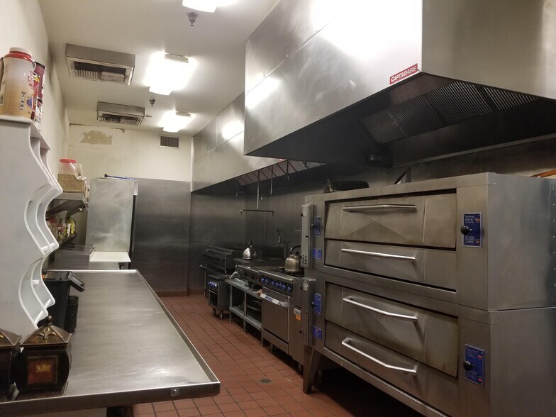 More Photos Of 22731 Aspan St, Lake Forest Restaurant For Lease