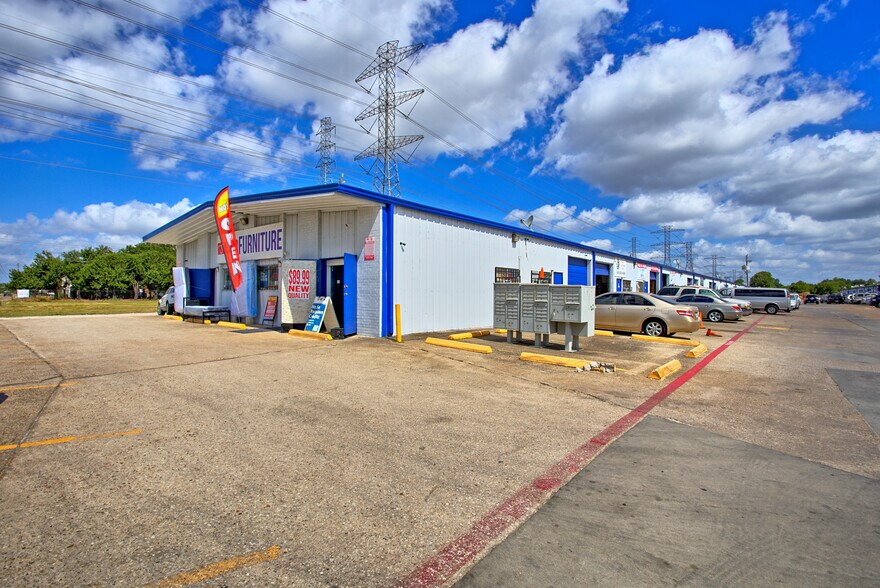 More Photos Of 11450 Bissonnet St, Houston Warehouse For Lease