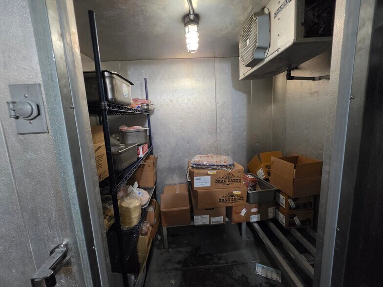 More Photos Of 2813 W Walnut St, Rogers Restaurant For Sale