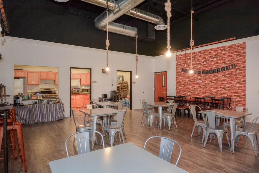 More Photos Of 570 S State College Blvd, Fullerton Warehouse For Sale