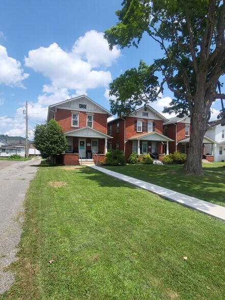 More Photos Of 206 Kanawha Blvd W, Charleston Office For Lease