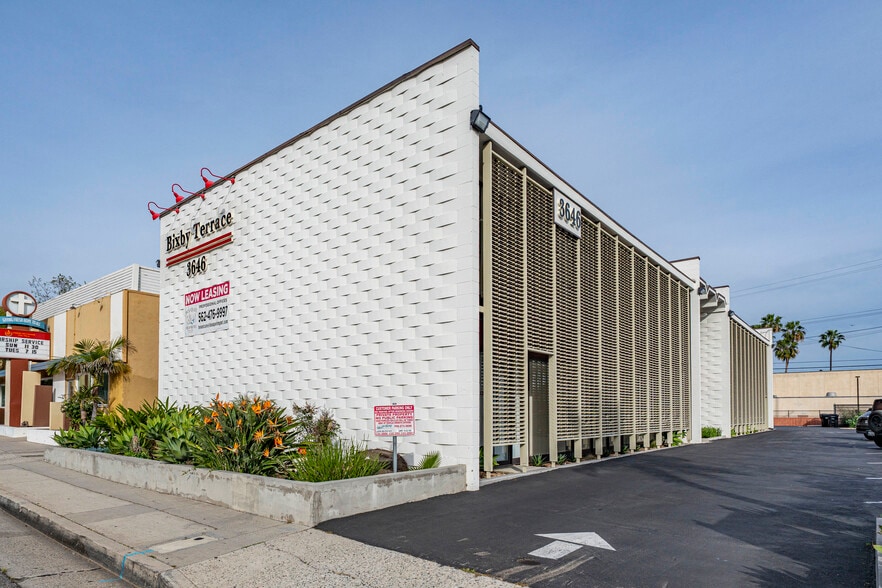 Primary Photo Of 3646 Long Beach Blvd, Long Beach Loft Creative Space For Sale