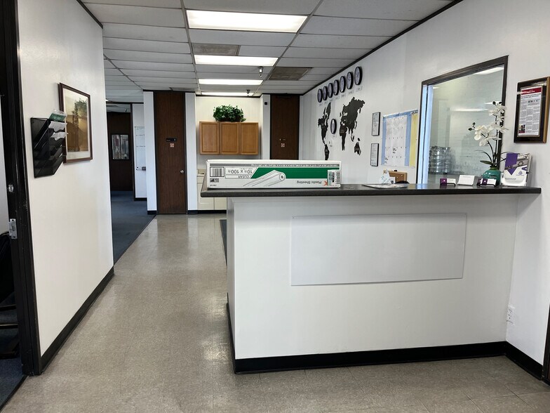 More Photos Of 9366 Wallisville Rd, Houston Warehouse For Lease