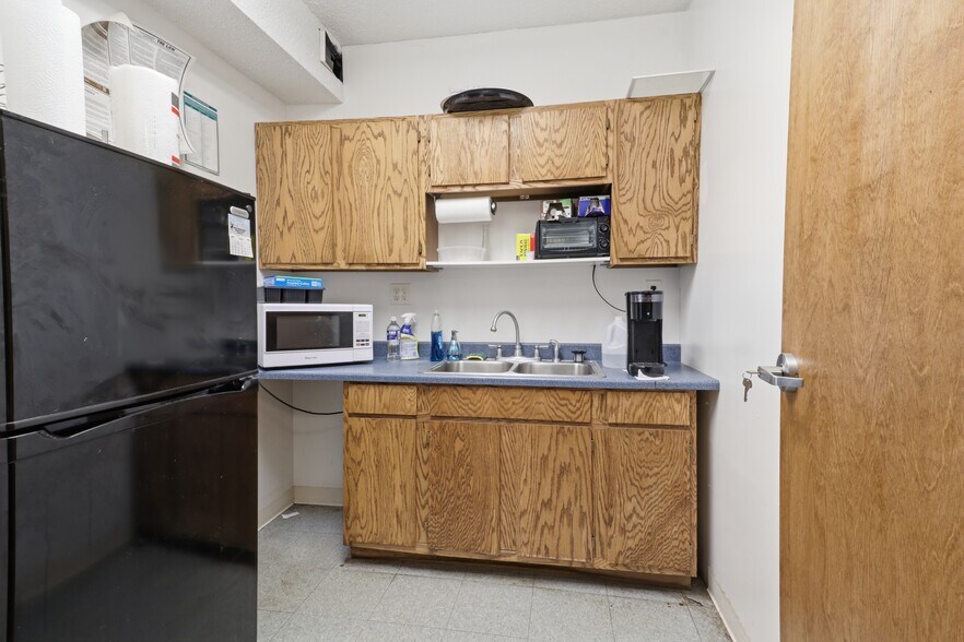 More Photos Of 6614 Lincoln Ave, Lockport Restaurant For Sale