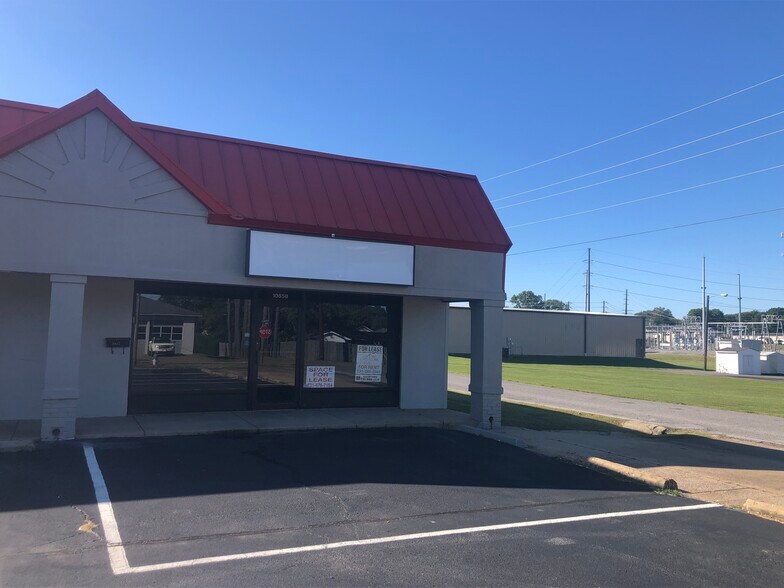 More Photos Of 1000-1099 Vendall Rd, Dyersburg General Retail For Lease