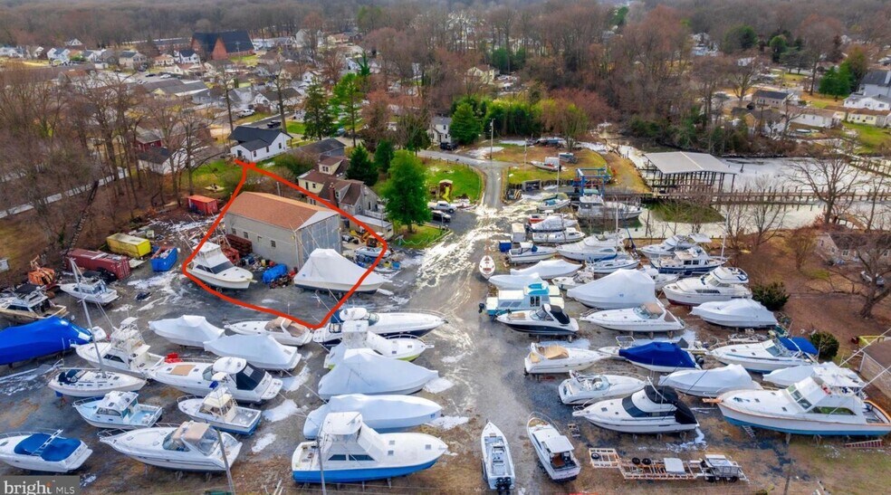 More Photos Of 201 Oak Ave, Essex Marina For Lease