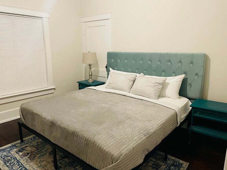 More Photos Of 9718 Dixie Hwy, Louisville Freestanding For Sale