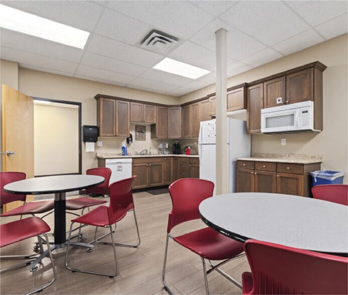 More Photos Of 1993 E 8th N, Mountain Home Medical For Sale