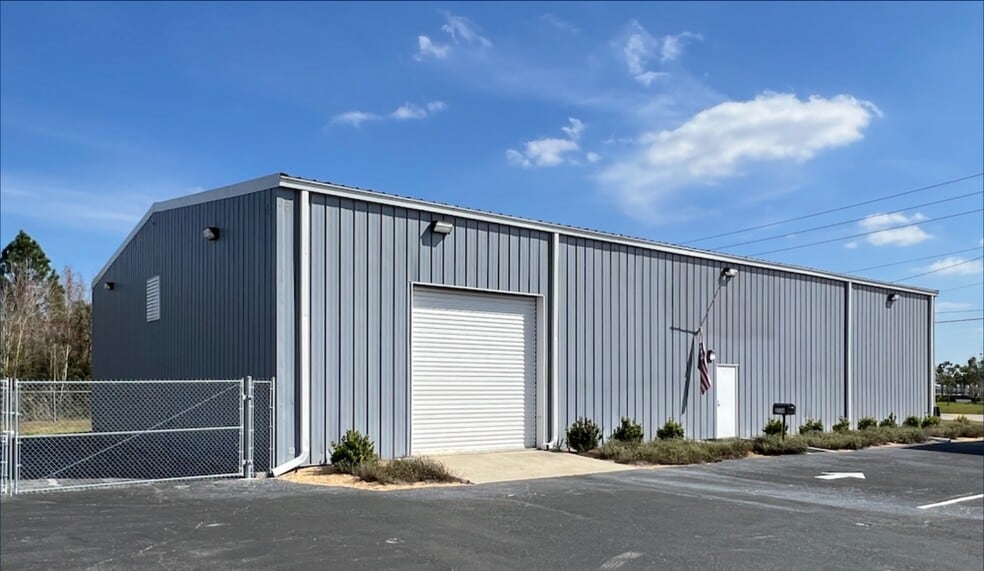 More Photos Of 3734 DMG Dr, Lakeland Warehouse For Sale