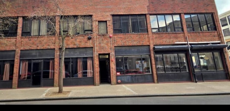 More Photos Of 144 Washington St, Newark Storefront Retail Office For Lease
