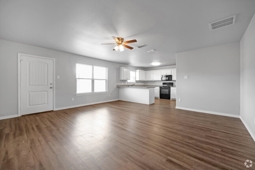 More Photos Of 3402 Itasca St, Lubbock Apartments For Sale