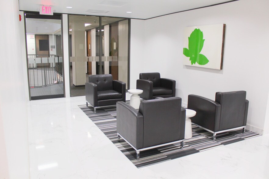 More Photos Of 505 N Sam Houston Pky E, Houston Unknown For Lease