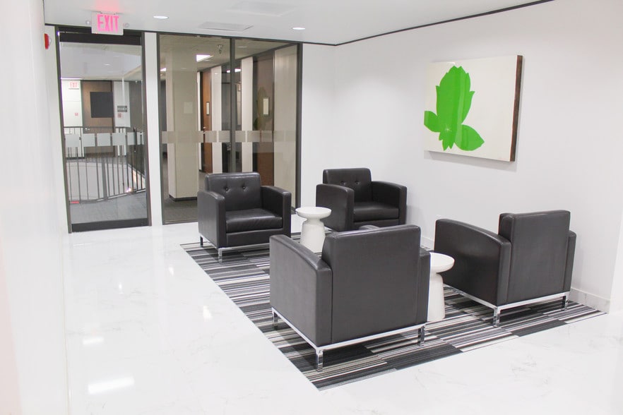 More Photos Of 507 N Sam Houston Pky E, Houston Office For Lease