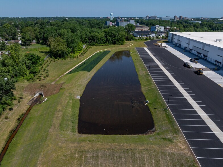 More Photos Of 2300 S Pennsylvania Ave, Morrisville Distribution For Lease