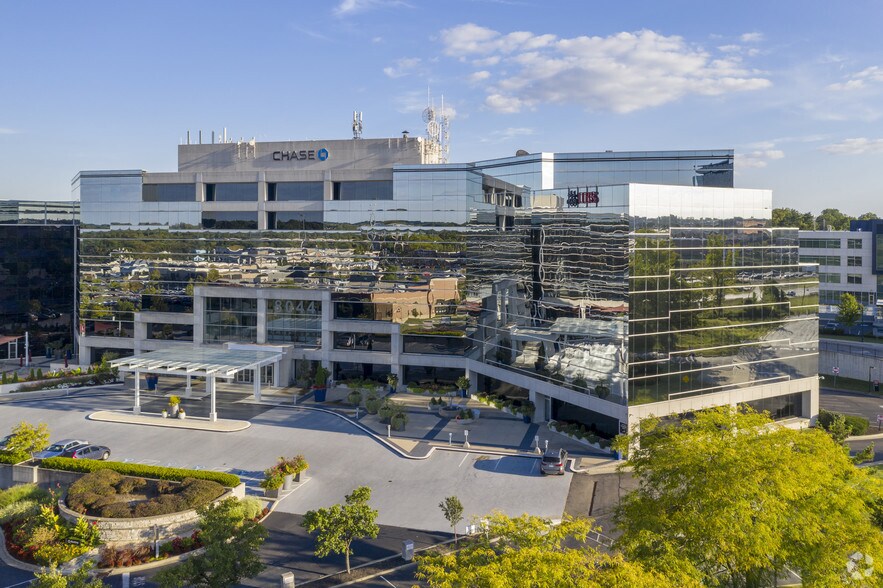 Primary Photo Of 8044 Montgomery Rd, Cincinnati Office For Lease