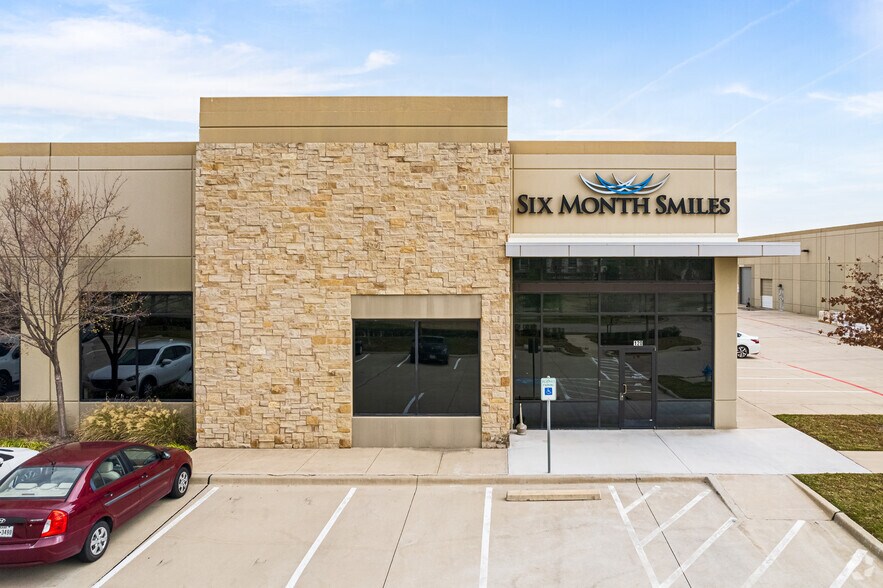 More Photos Of 6601 Cascades Ct, The Colony Unknown For Sale