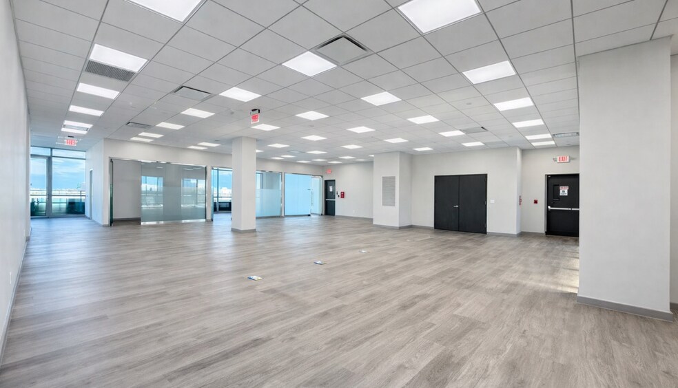 More Photos Of 3616 Main St, Flushing Office Residential For Lease