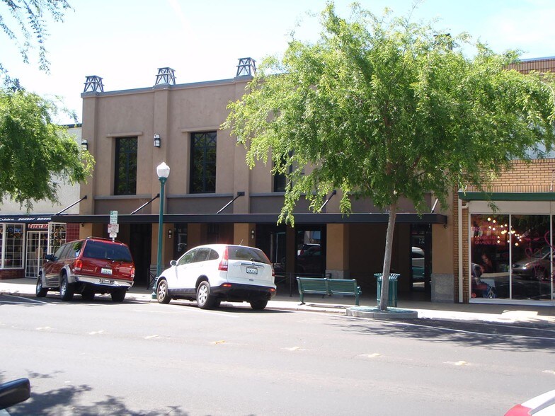 Primary Photo Of 238 Vernon St, Roseville Storefront For Sale