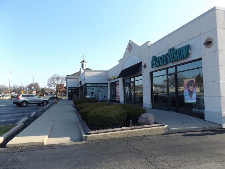 Primary Photo Of 279-297 N Northwest Hwy, Palatine Unknown For Lease