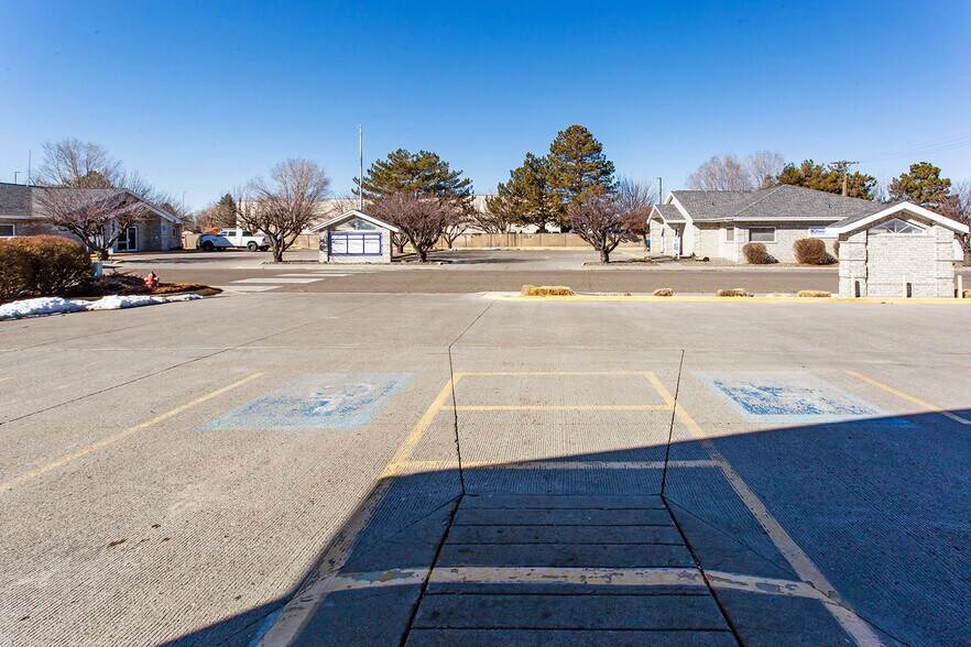 More Photos Of 1263 Bennett Ave, Burley Medical For Sale
